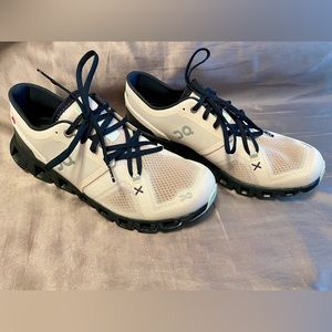 NWT On Running Cloud X 3 Shoe Fawn Magnet size 9